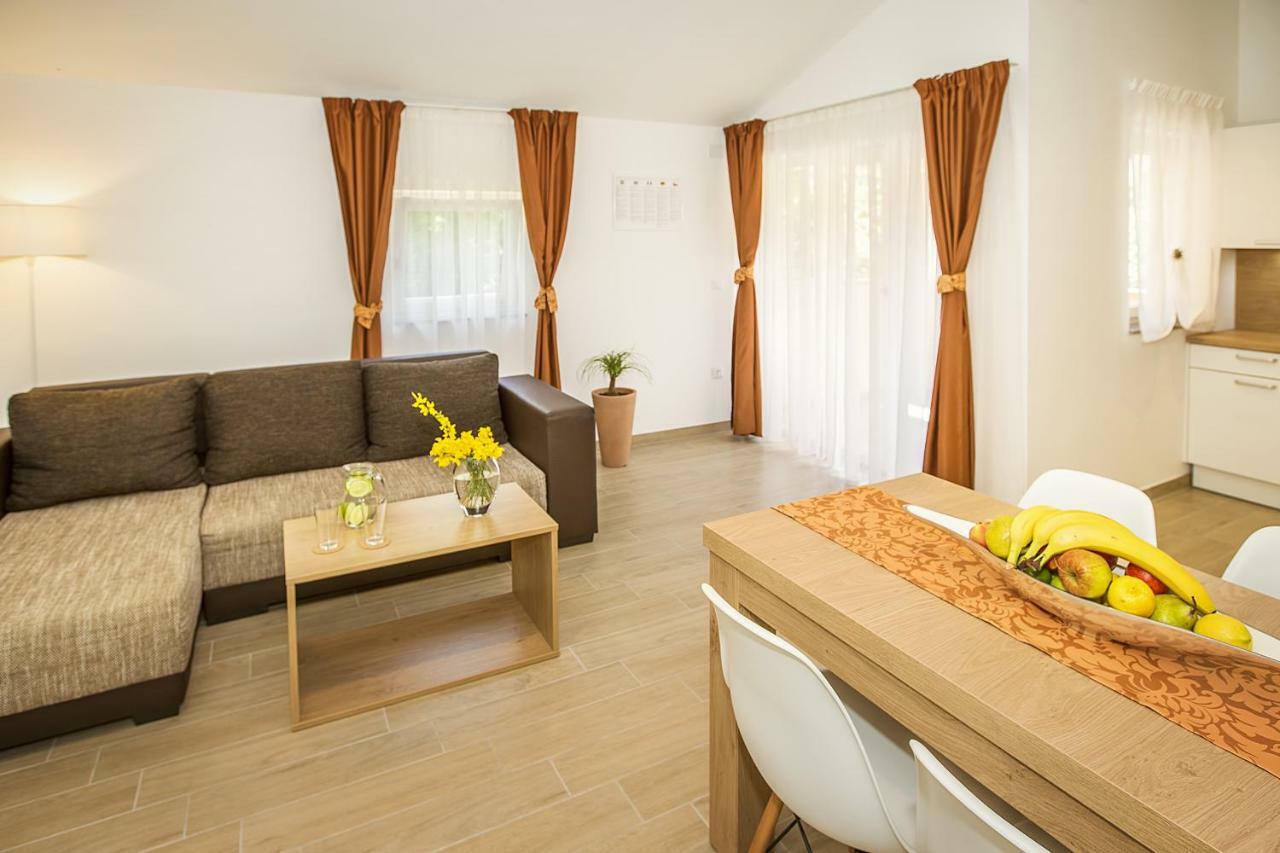 Residence Mediterraneo II Baska  Ngoại thất bức ảnh